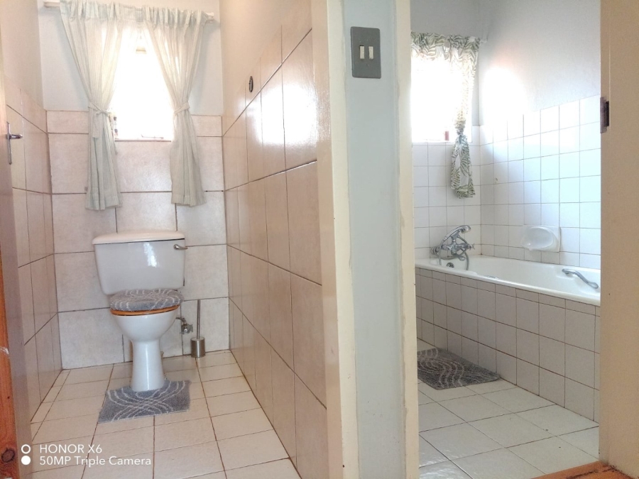 3 Bedroom Property for Sale in Ifafi North West